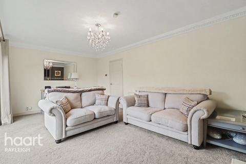 3 bedroom semi-detached house for sale, Wyburns Avenue, Rayleigh