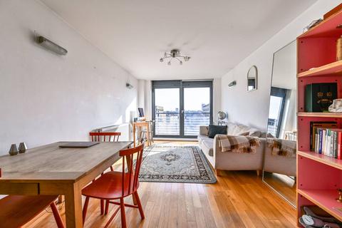 1 bedroom flat for sale, Victorian Grove, Stoke Newington, N16, Stoke Newington, London, N16