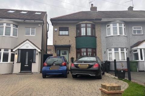 undefined, High Road, Laindon, Basildon, Essex, SS15