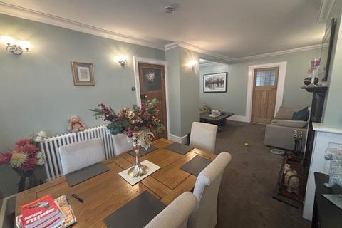 undefined, High Road, Laindon, Basildon, Essex, SS15