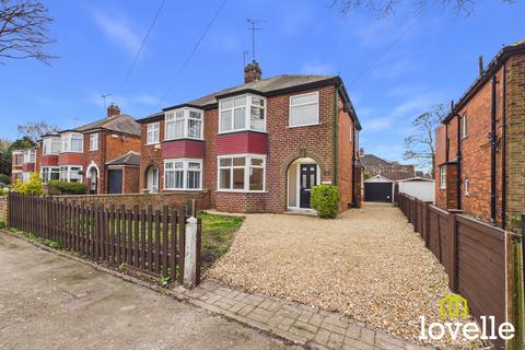 3 bedroom semi-detached house for sale, Kingtree Avenue, Cottingham HU16