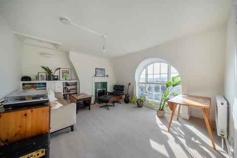 1 bedroom flat to rent, The Paragon, Blackheath, London, SE3