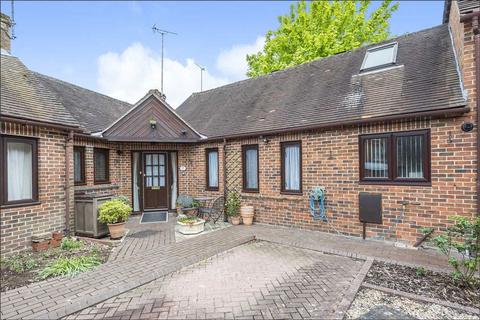 2 bedroom terraced house for sale, Town Hall Court, Whitchurch, RG28 7AF