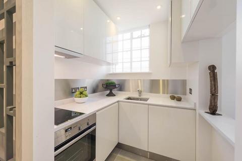 undefined, Chelsea Manor Street, London SW3