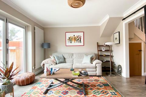 2 bedroom end of terrace house for sale, Brook Close, Histon, Cambridge