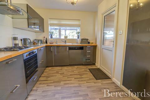 4 bedroom semi-detached house for sale, Balmoral Road, Pilgrims Hatch, CM15