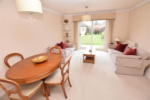 undefined, Ormesby Chine, South Woodham Ferrers