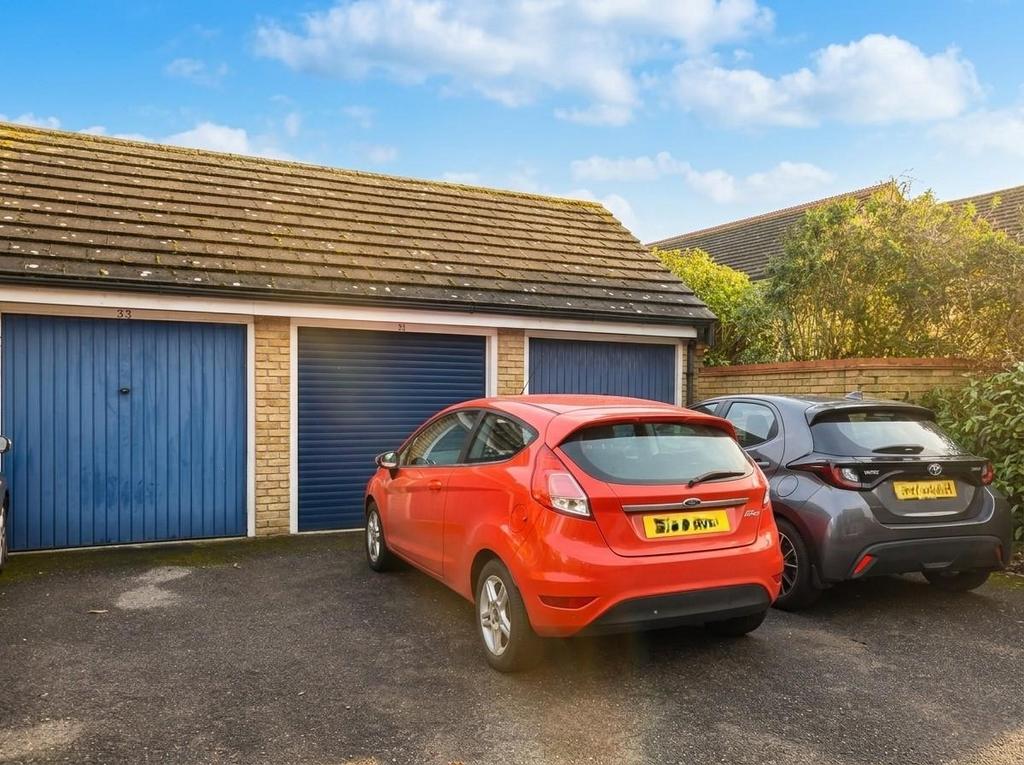 Garage.jpg