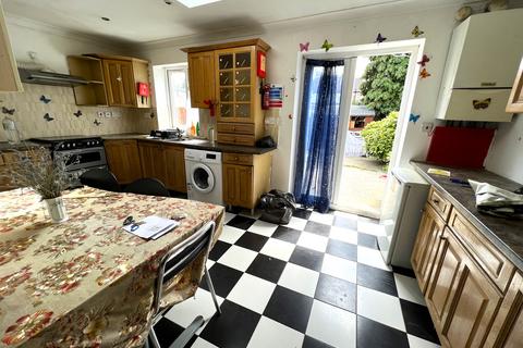 undefined, Kingston Road, Ilford IG1