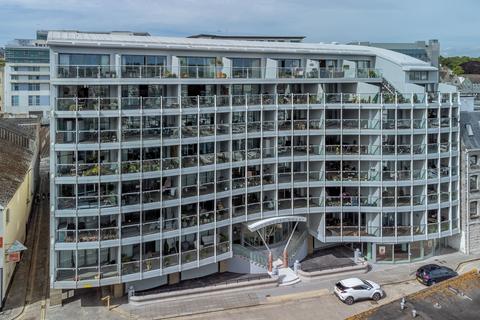 2 bedroom apartment for sale, North Quay, Discovery Wharf, PL4