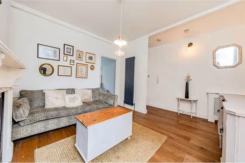 1 bedroom apartment for sale, Cavell Street, London, E1