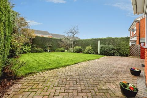 4 bedroom detached house for sale, Limelands Road, Sheffield S25