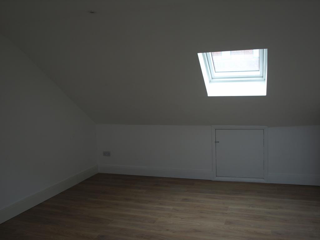 Newly Converted Top Floor Studio in the Heart of