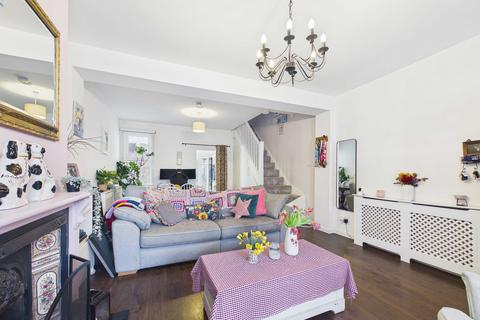 undefined, North Avenue, Southend-on-sea, SS2
