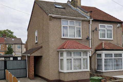 undefined, Roman Road, LONDON E6