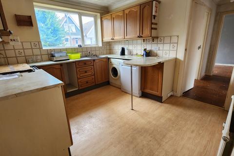 2 bedroom flat to rent, Grosvenor Gardens, Bournemouth BH1