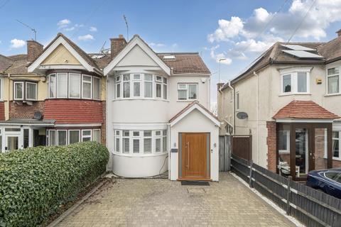 4 bedroom end of terrace house for sale, Yeading Avenue, Harrow
