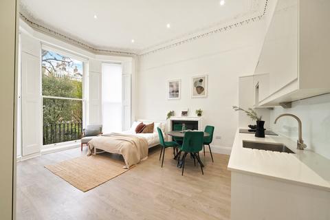 Studio to rent,  Pembridge Square, London W2