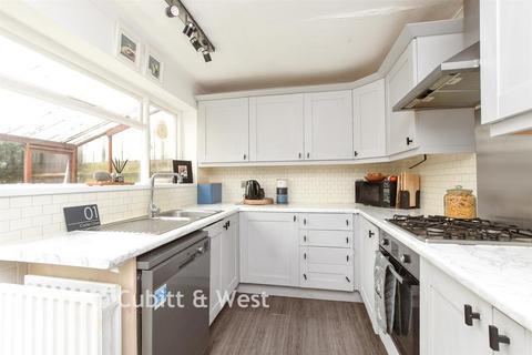 3 bedroom semi-detached house for sale, Castle Close, Bletchingley, Surrey