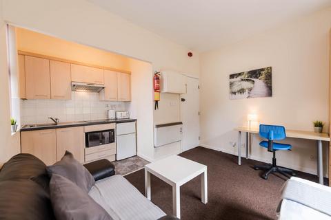 undefined, Gildabrook Road, Salford M30
