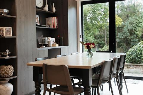 undefined, Hendon Lane, Finchley, London, N3