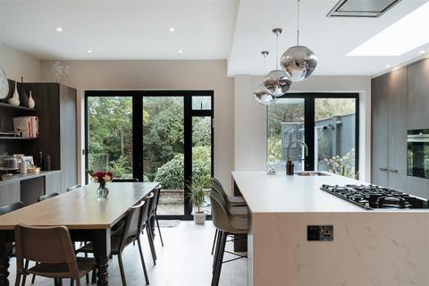 undefined, Hendon Lane, Finchley, London, N3