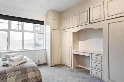 2 bedroom apartment to rent, Park Road, St Johns Wood, Regents Park, London, NW8