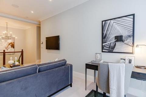 undefined, Rainville Road, London