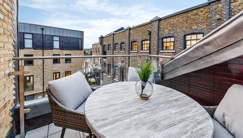 Palace Wharf Penthouse-06.jpg