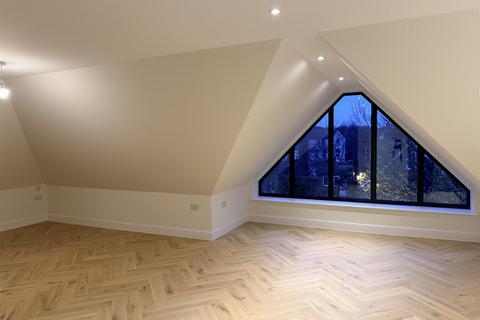 Studio for sale, Somerset Rd, Ealing, London, W13