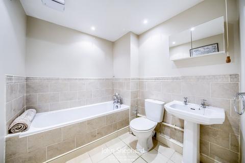 2 bedroom flat to rent, Streetsbrook Road, Solihull, West Midlands, B91