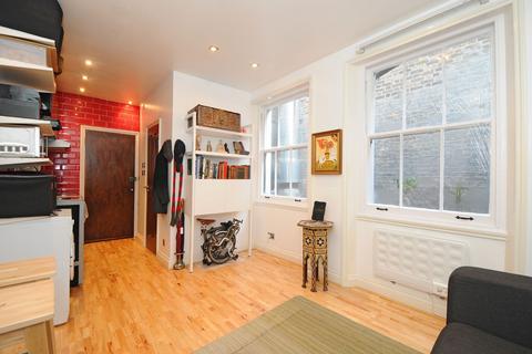 Studio to rent, Belsize Park, London, NW3