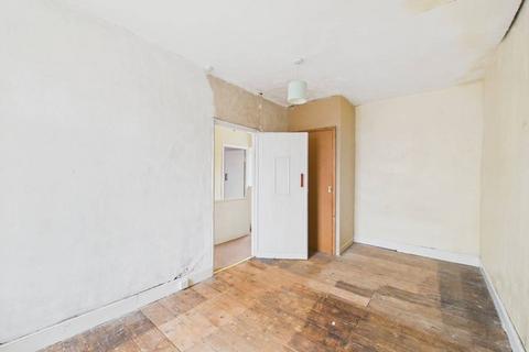 3 bedroom detached house for sale, Neath Road, Crynant, SA10