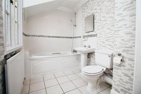 undefined, Royal Gate, Hampshire PO4