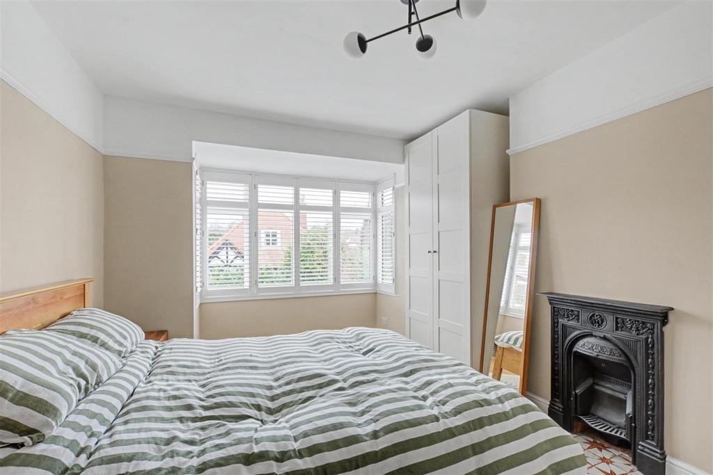 Bedroom 1 1.jpeg