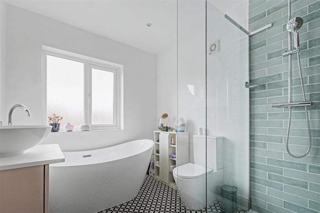 Bathroom.jpeg