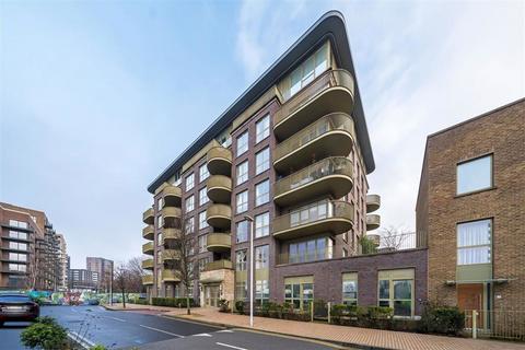 3 bedroom flat to rent, Ottley Drive, London SE3