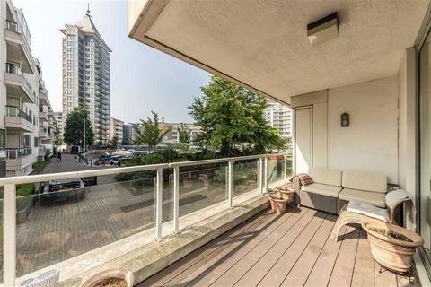 2 bedroom flat to rent, King's Quay, London SW10
