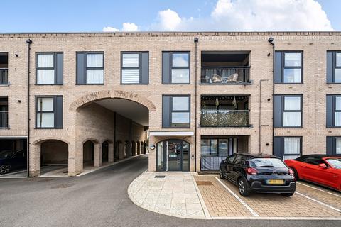 2 bedroom apartment for sale, Bourne Court, Ruislip