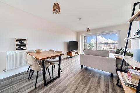 2 bedroom apartment for sale, Bourne Court, Ruislip