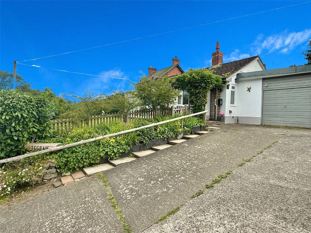 2 bedroom bungalow for sale