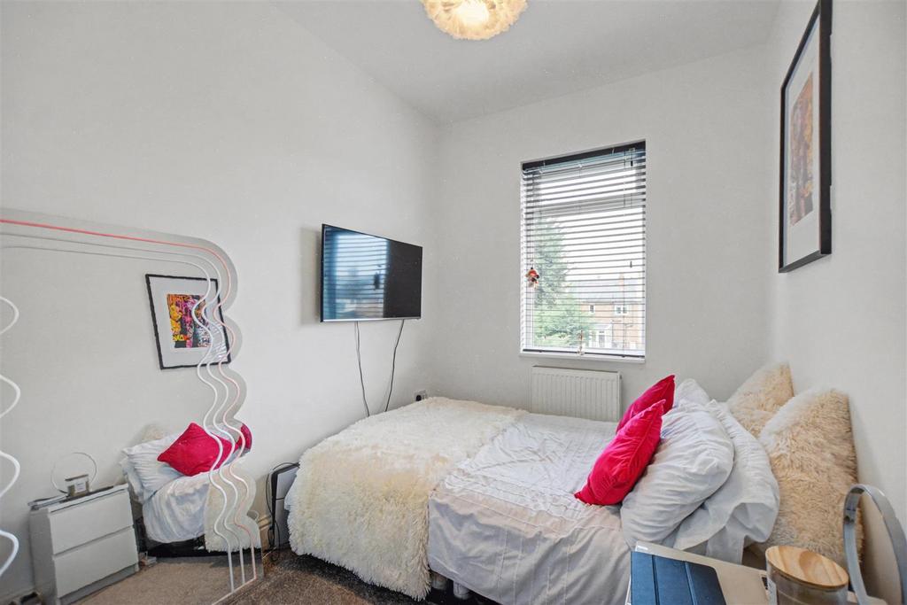 Bedroom 2 1.jpeg
