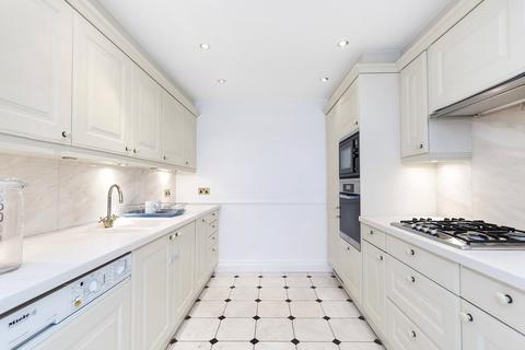 3 bedroom house to rent, Charles II Place, Kings Road, Chelsea, SW3