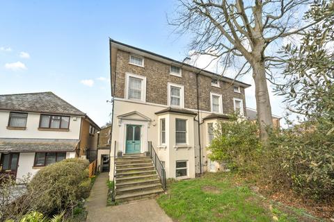 2 bedroom apartment for sale, Southend Crescent, London