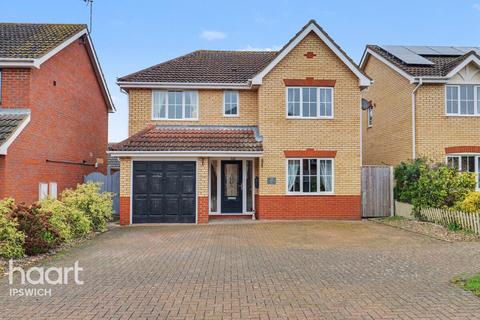 4 bedroom detached house for sale, St Agnes Way, Ipswich