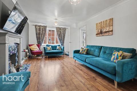 4 bedroom detached house for sale, St Agnes Way, Ipswich