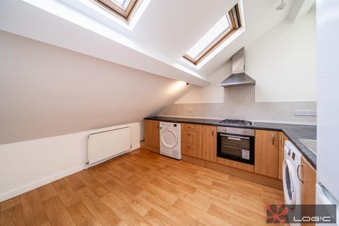undefined, 3, Waterloo L22