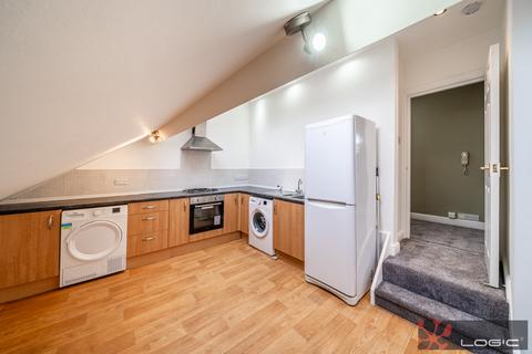 undefined, 3, Waterloo L22
