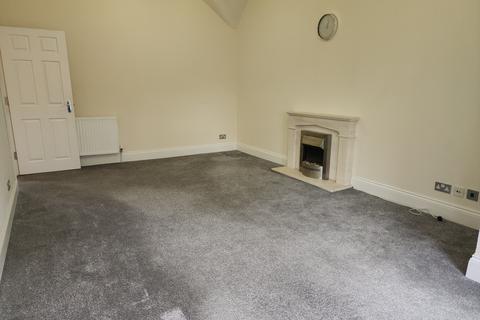 2 bedroom flat to rent, Manor Road, Bournemouth BH1