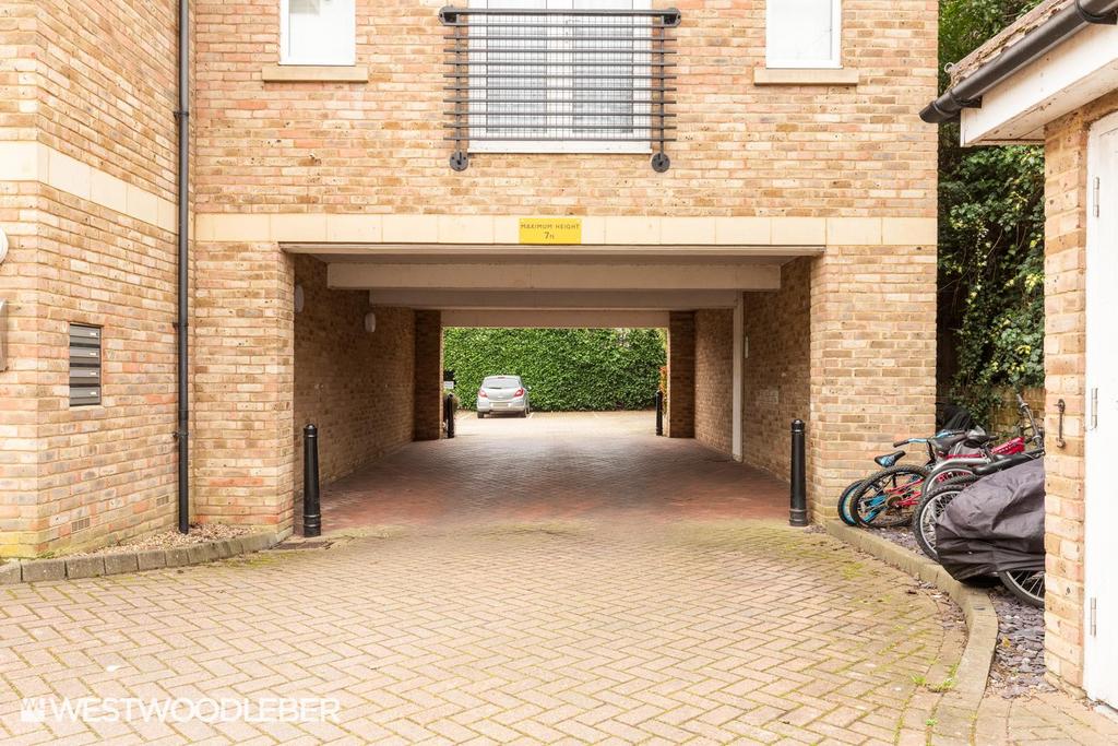 Elppin Court 23.jpg